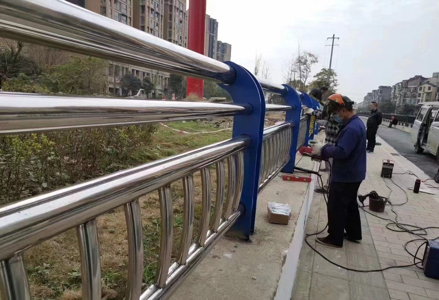 内蒙古不锈钢复合管护栏